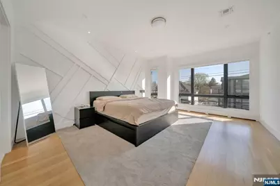 279 Myrtle Avenue, Fort Lee, NJ 07024 - Photo 19