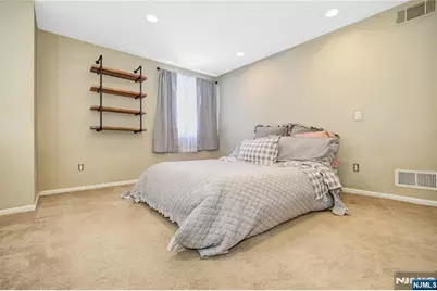 13 Village Way 4 #4, Vernon, NJ 07462 - Photo 9