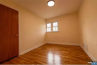 10 Eastbrook Drive, River Edge, NJ 07661 - Photo 15