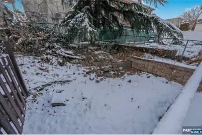 19 Manhattan Place 19 #19, Cliffside Park, NJ 07010 - Photo 37