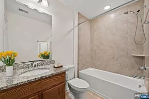 9 Landmark Ln 1003, Fair Lawn, NJ 07410 - Photo 11