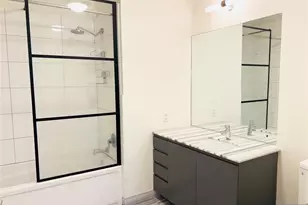 1 Executive 407, Fort Lee, NJ 07024 - Photo 11