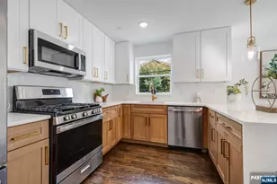 543 13th Ave, Newark, NJ 07103 - Photo 9