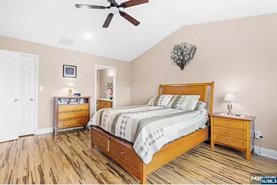 124 Ridge Drive, Pompton Lakes, NJ 07442 - Photo 15