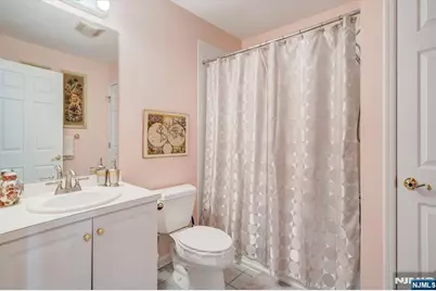 15 Paradise Place C0008 #C0008, Roseland, NJ 07068 - Photo 23