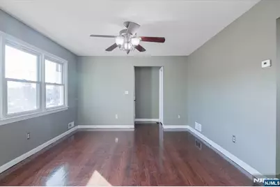 301 Riverview Road, Pompton Lakes, NJ 07442 - Photo 9