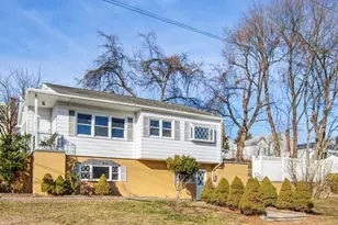 301 Riverview Rd, Pompton Lakes, NJ 07442 - Photo 1