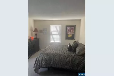 181 Linden 181 #181, Mahwah, NJ 07430 - Photo 9