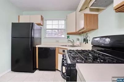 1141 Hyde Park Court 1141 #1141, Mahwah, NJ 07430 - Photo 19