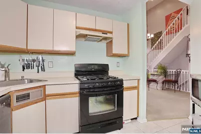 1141 Hyde Park Court 1141 #1141, Mahwah, NJ 07430 - Photo 21