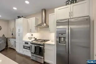 5309 Rio Vista Ln, Northvale, NJ 07647 - Photo 5