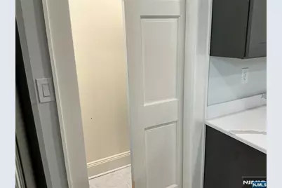 176 Weequahic Avenue 1 #1, Newark, NJ 07112 - Photo 3