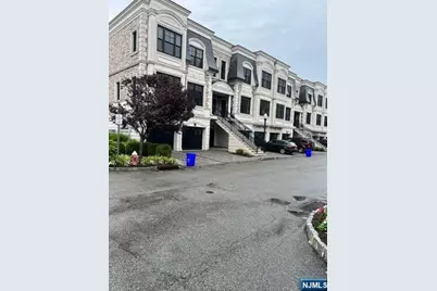 14 Marquis Court 14 #14, Edgewater, NJ 07020 - Photo 25