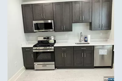 176 Weequahic Avenue 2 #2, Newark, NJ 07112 - Photo 3