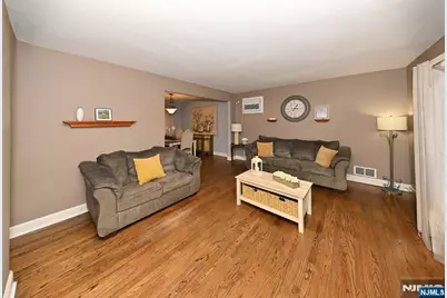 243 Devon Road, Washington Township, NJ 07676 - Photo 3