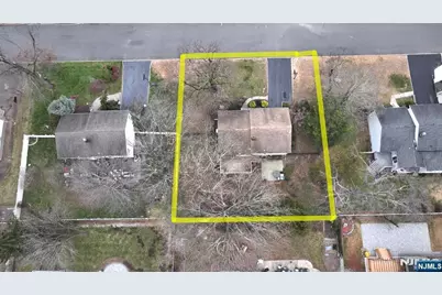 243 Devon Road, Washington Township, NJ 07676 - Photo 33