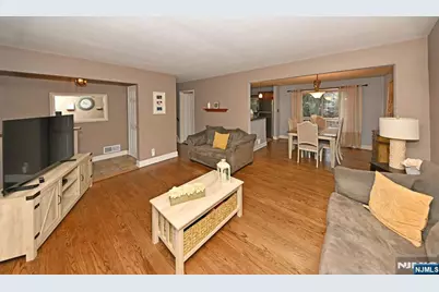 243 Devon Road, Washington Township, NJ 07676 - Photo 5