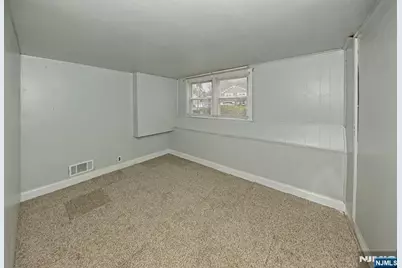 243 Devon Road, Washington Township, NJ 07676 - Photo 15