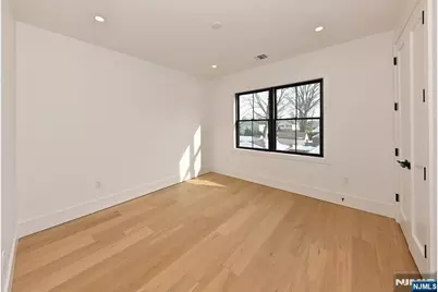 212 Monroe Avenue, River Edge, NJ 07661 - Photo 23
