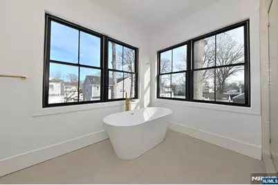 212 Monroe Avenue, River Edge, NJ 07661 - Photo 23