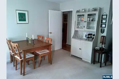 2350 Linwood Avenue 1D #1D, Fort Lee, NJ 07024 - Photo 5