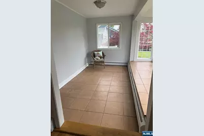 26 Caroline Avenue, Pequannock Township, NJ 07444 - Photo 9