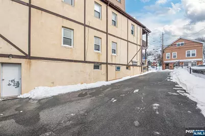 140 Jackson Avenue, Woodland Park, NJ 07424 - Photo 23