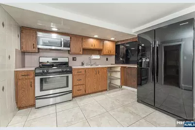 140 Jackson Avenue, Woodland Park, NJ 07424 - Photo 7