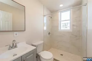 137 Hammond Ave, Passaic, NJ 07055 - Photo 19