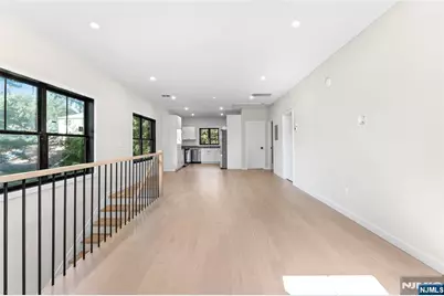 165 Jefferson Avenue 2nd Floor #2ND FLOOR, Cresskill, NJ 07626 - Photo 3