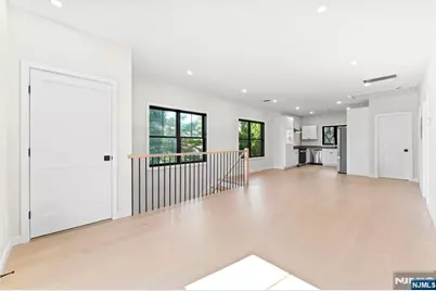 165 Jefferson Avenue 2nd Floor #2ND FLOOR, Cresskill, NJ 07626 - Photo 5