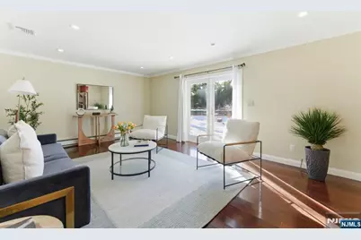 3 Rutgers Court, Roseland, NJ 07068 - Photo 5