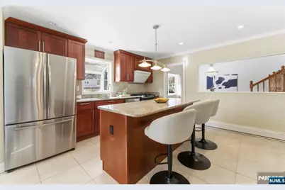 3 Rutgers Court, Roseland, NJ 07068 - Photo 9