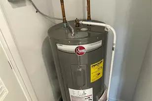 51 E Main Street 205, Bergenfield, NJ 07621 - Photo 9