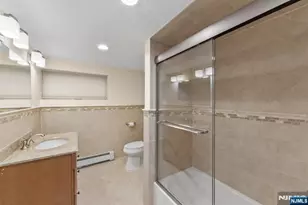 662 Summit St, Englewood Cliffs, NJ 07632 - Photo 45