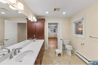 662 Summit Street, Englewood Cliffs, NJ 07632 - Photo 33