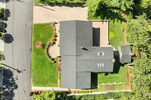 662 Summit St, Englewood Cliffs, NJ 07632 - Photo 3