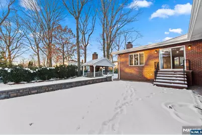 662 Summit Street, Englewood Cliffs, NJ 07632 - Photo 9