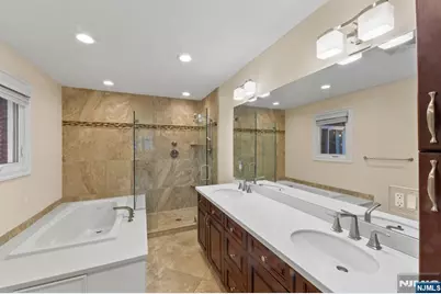 662 Summit Street, Englewood Cliffs, NJ 07632 - Photo 33