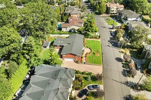 662 Summit St, Englewood Cliffs, NJ 07632 - Photo 5
