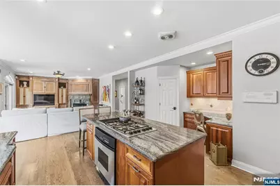 2 Stewart Court, Old Tappan, NJ 07675 - Photo 9