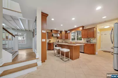 56 Magnolia Avenue, Tenafly, NJ 07670 - Photo 9