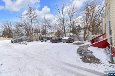 195 Park Avenue, Orange, NJ 07050 - Photo 19