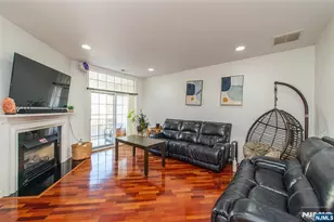 115 Kensington Ln 196, Livingston, NJ 07039 - Photo 9