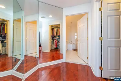 115 Kensington Lane 196 #196, Livingston, NJ 07039 - Photo 3