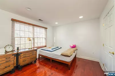 115 Kensington Lane 196 #196, Livingston, NJ 07039 - Photo 7