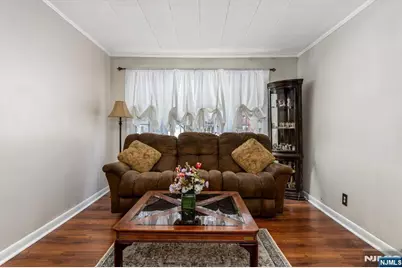 320 Watson Avenue, Lyndhurst Township, NJ 07071 - Photo 7