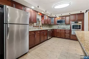 85 Merseles Street 2, Jersey City, NJ 07302 - Photo 3