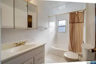 32-06 Rosalie St, Fair Lawn, NJ 07410 - Photo 17