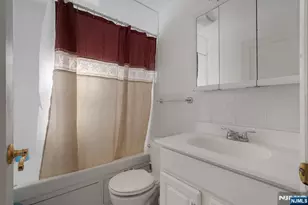 32-06 Rosalie St, Fair Lawn, NJ 07410 - Photo 15